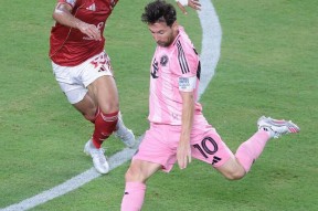 华体会-阿森纳绝杀AC米兰,梅西梅开二度西甲