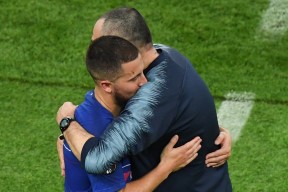 华体会官网-巴萨战平尤文,阿扎尔补时绝平意甲