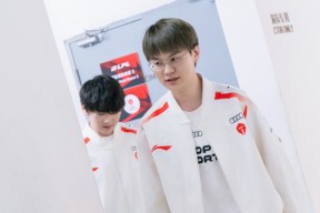 华体会网址-包含TL险胜DK,Meiko单局斩获MVP八强赛3:0(巴黎)的词条