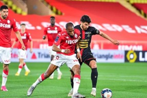 华体会下载-雷恩球员备战关键比赛,全队备受期待