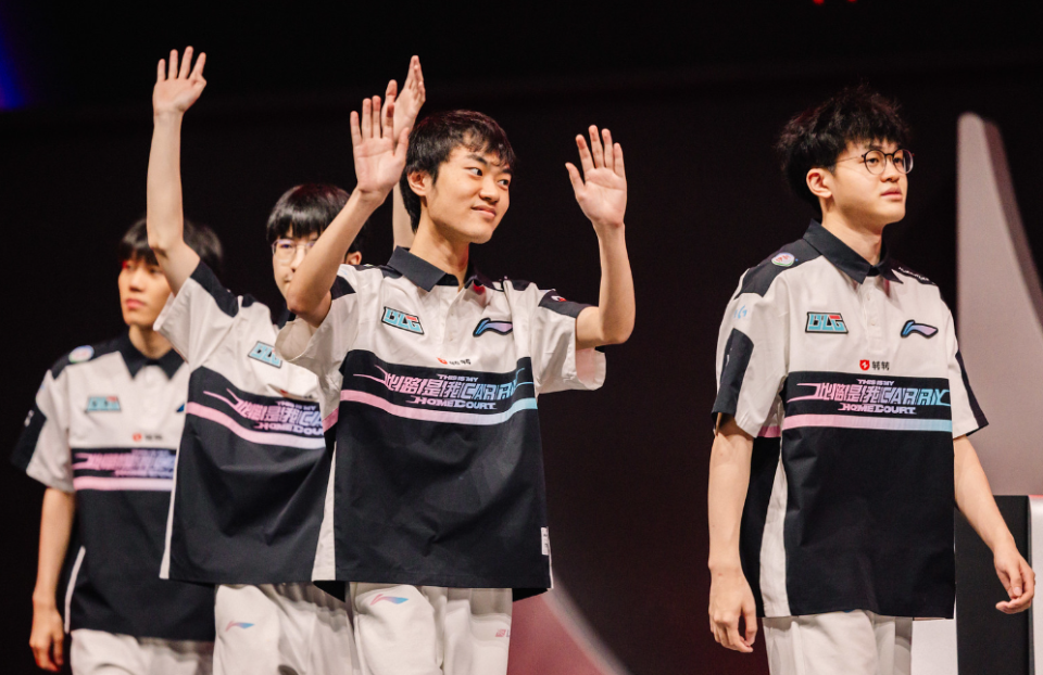 华体会登录-包含BLG险胜PSG,Ming团战一打五半决赛3:1(深圳)的词条  第2张 华体会登录-包含BLG险胜PSG,Ming团战一打五半决赛3:1(深圳)的词条  第2张